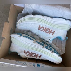 Women’s Hoka W Gaviota 5 / Size 7B / New in box